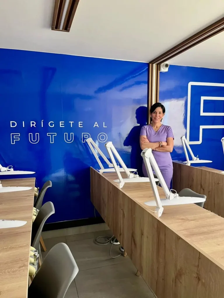 Dra Mónica Espinoza como empresaria y mujer